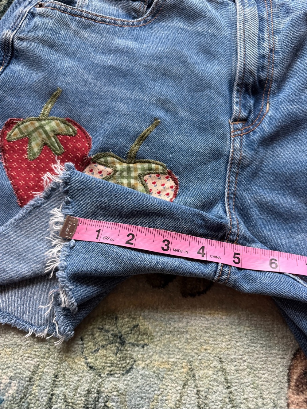 Upcycled American Eagle Fruit Shorts Size 4 - Picture 4 of 5